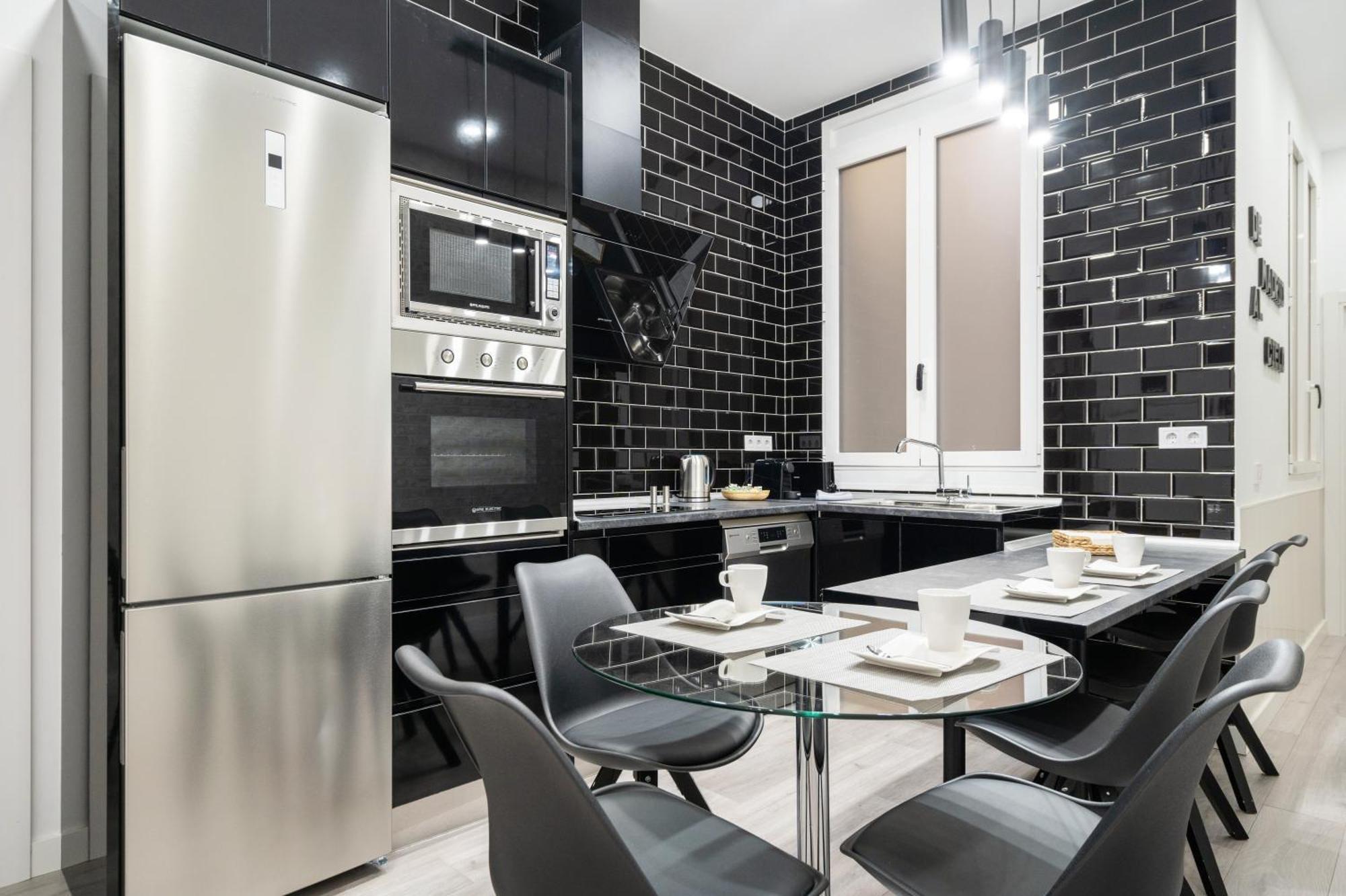 Chueca San Anton Apartment มาดริด ภายนอก รูปภาพ