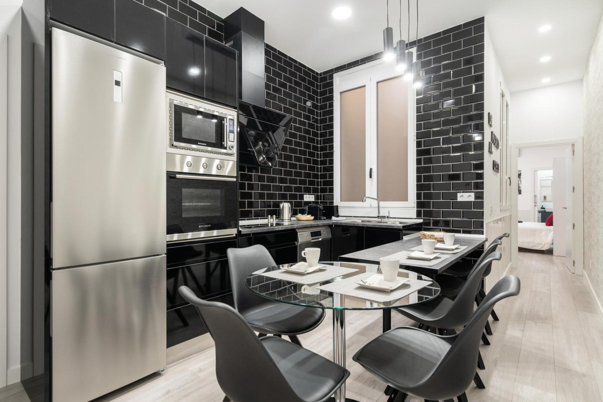Chueca San Anton Apartment มาดริด ภายนอก รูปภาพ