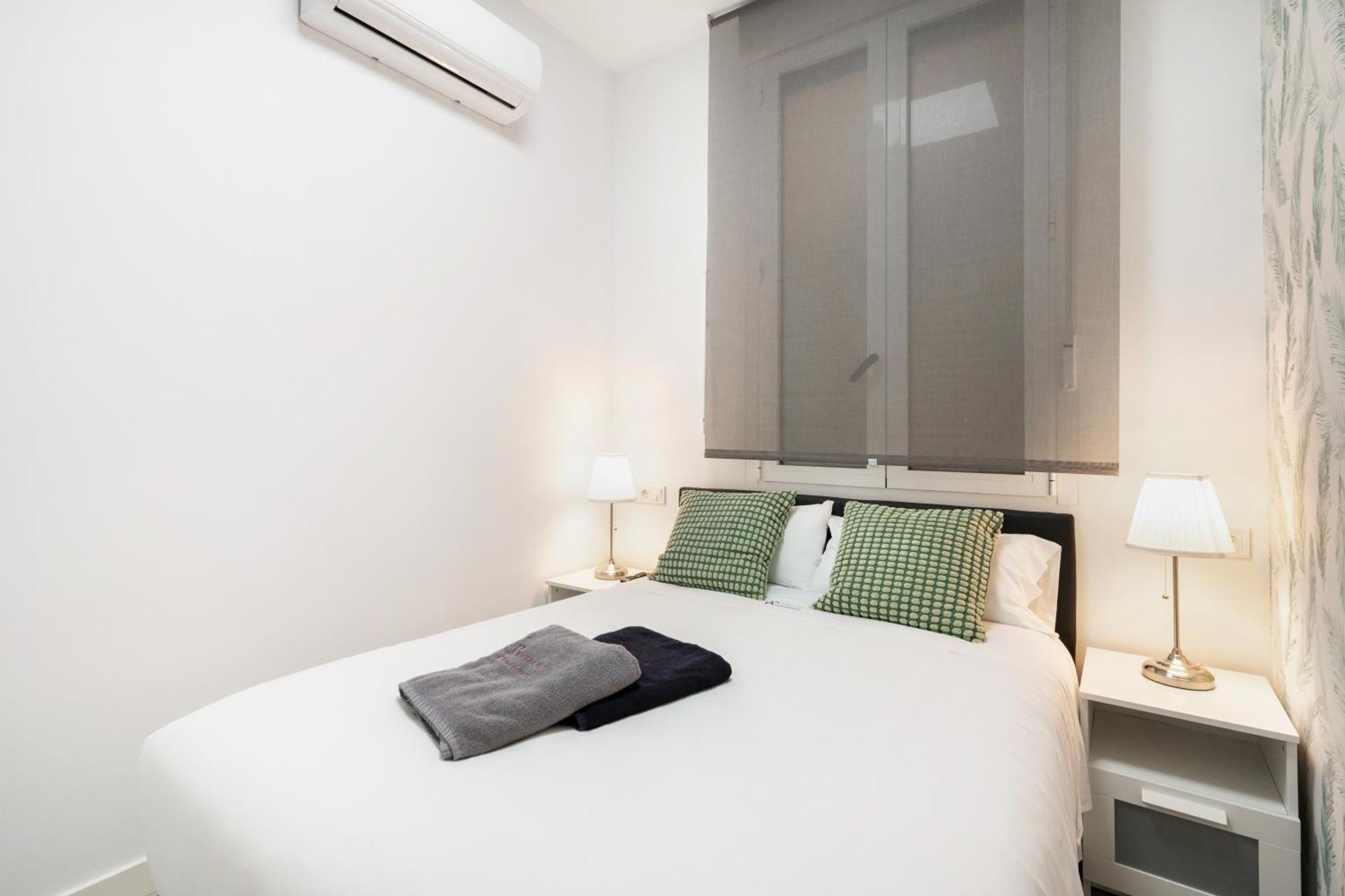 Chueca San Anton Apartment มาดริด ภายนอก รูปภาพ