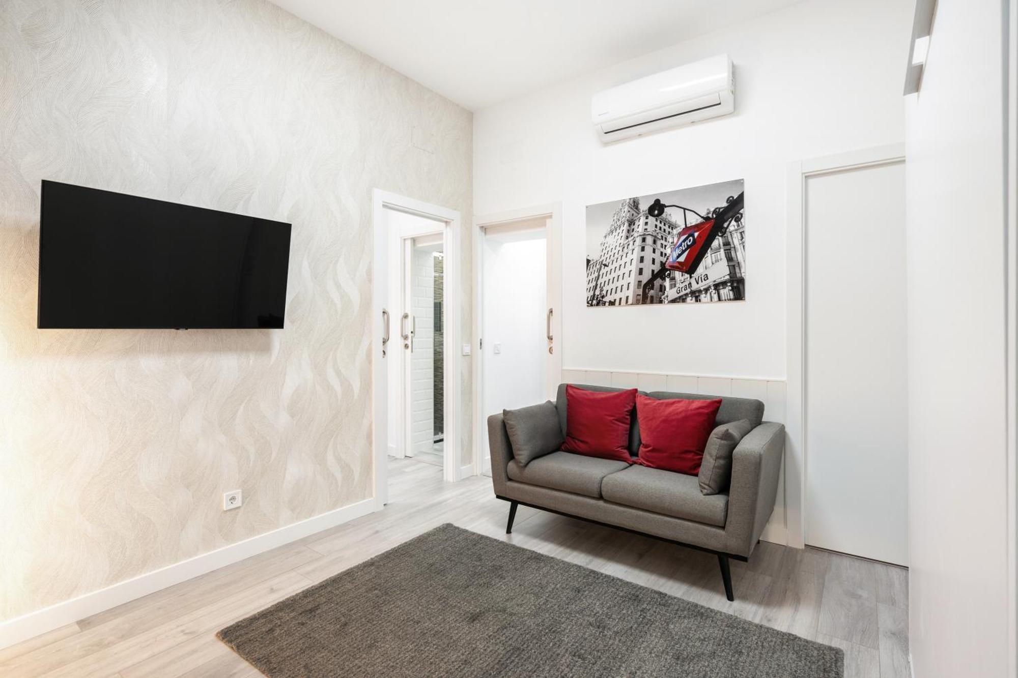 Chueca San Anton Apartment มาดริด ภายนอก รูปภาพ